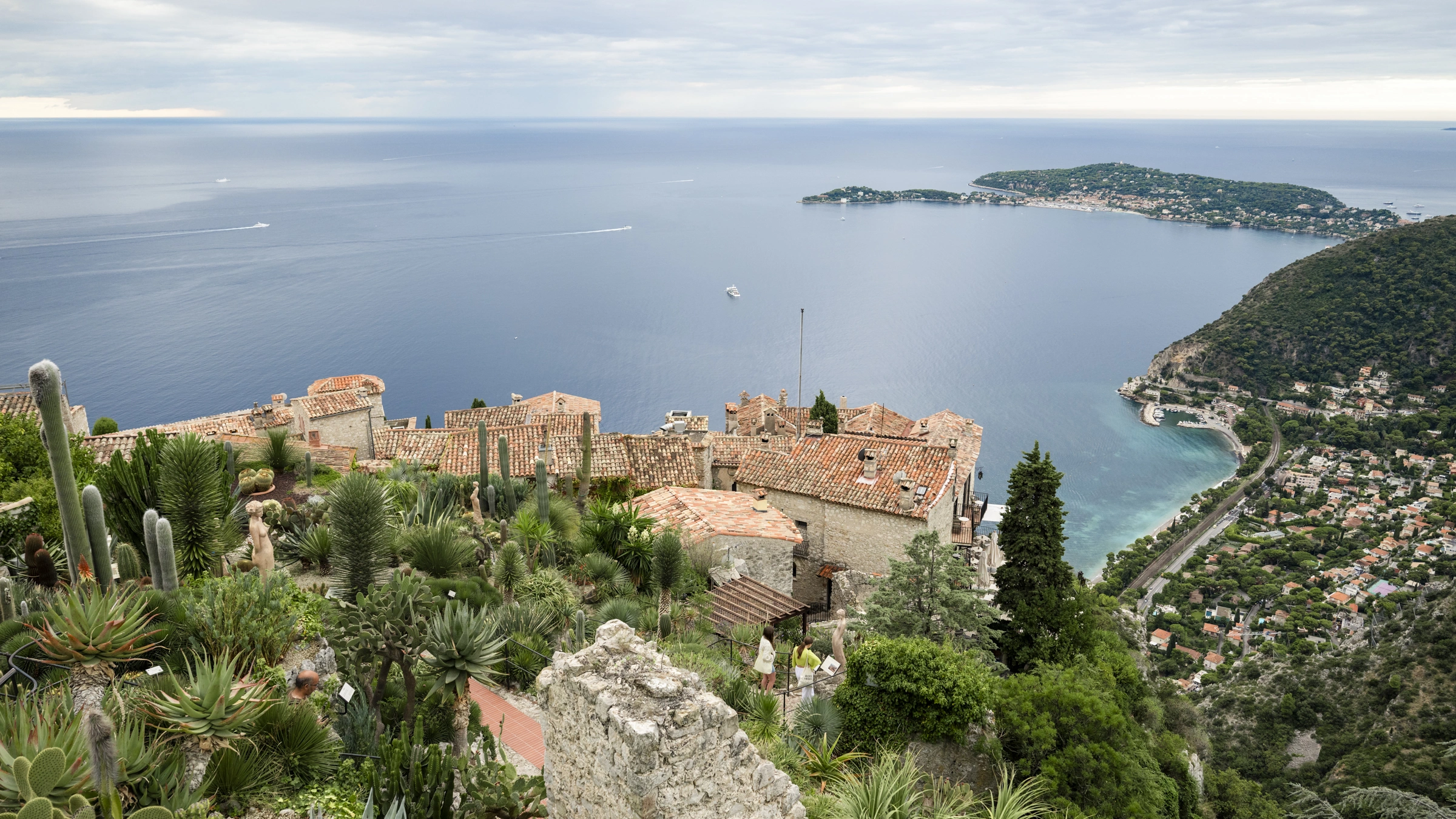 Conciergerie de luxe à Èze - Adopte Une Conciergerie